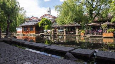 为什么充电那么慢？